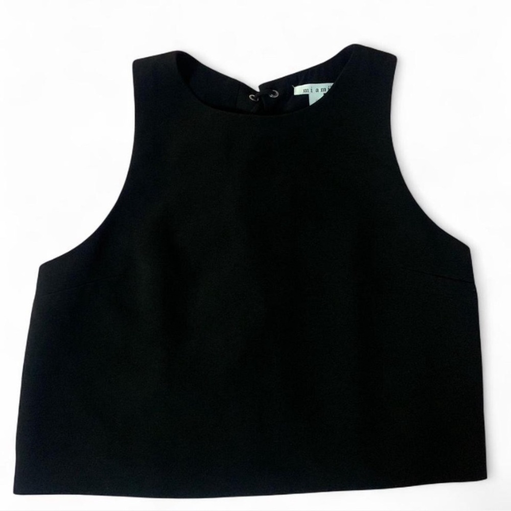 Mi Ami Francescaโs Black lace up top size small